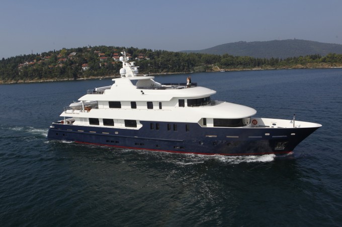 Super Yacht Serenity II